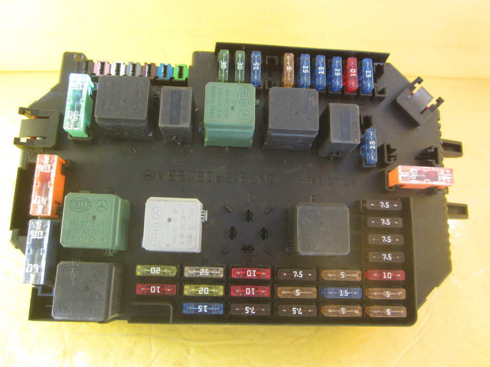 Mercedes Benz - Fuse Box - 2219067200: Used Auto Parts ... mercedes benz 220 fuse box 