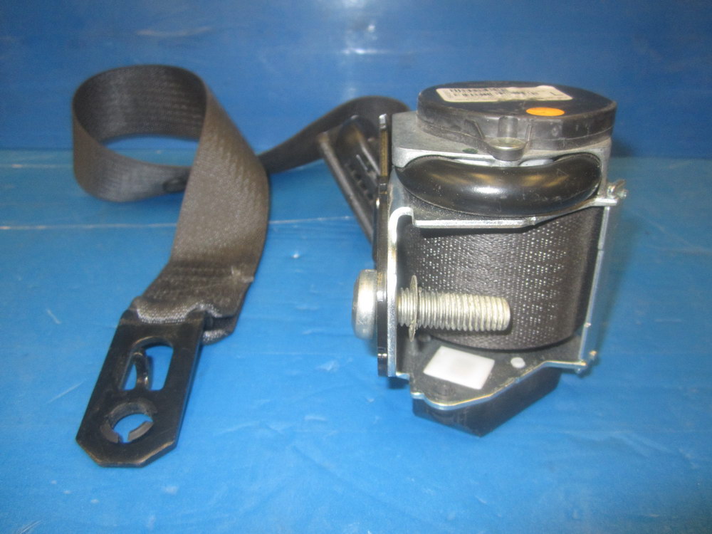 Chevy Seat Belt 15903263 Used Auto Parts Mercedes Benz Used