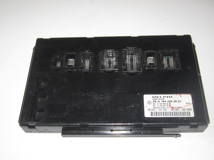 Mercedes Benz - Fuse Box REAR SAM- 1644403001: Used Auto Parts 