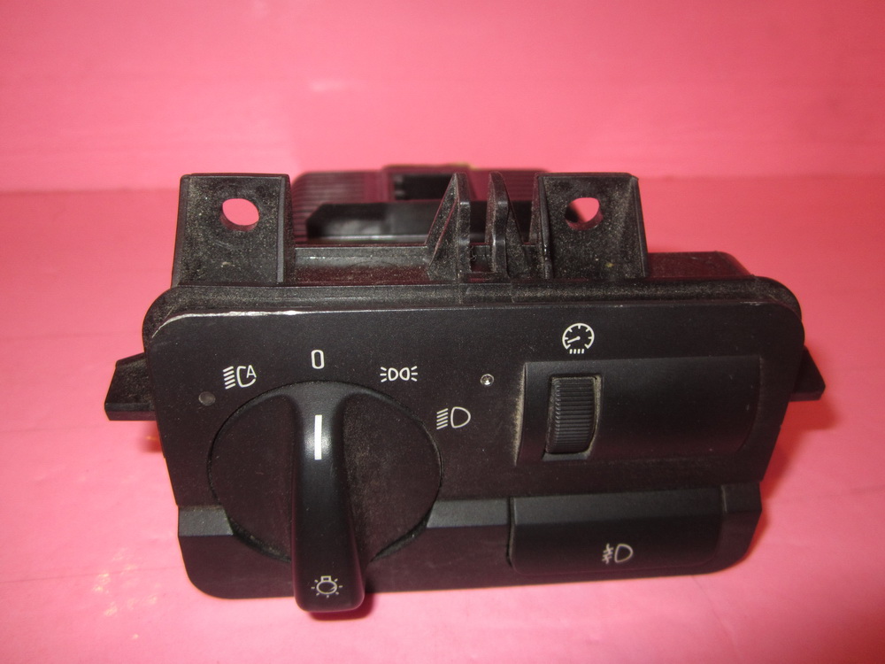 BMW HEADLight Switch 6965392 Used Auto Parts Mercedes Benz Used Parts BMW Used Parts