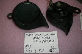 Mercedes Benz C230 - C280 - E320 - Horn - CH2035A73345