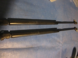 Jaguar - Hood Shock - XR8316C826AA