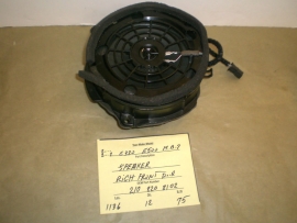 Mercedes Benz-Speaker-2108208102