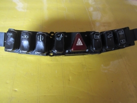 Mazda - SWITCHES - 220 820 58 10