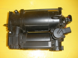 Mercedes Benz - Air Suspension - 2113200304