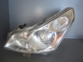 Infiniti - Headlight - 65790