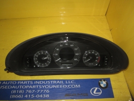 Mercedes Benz - speedo cluster - 2095407511