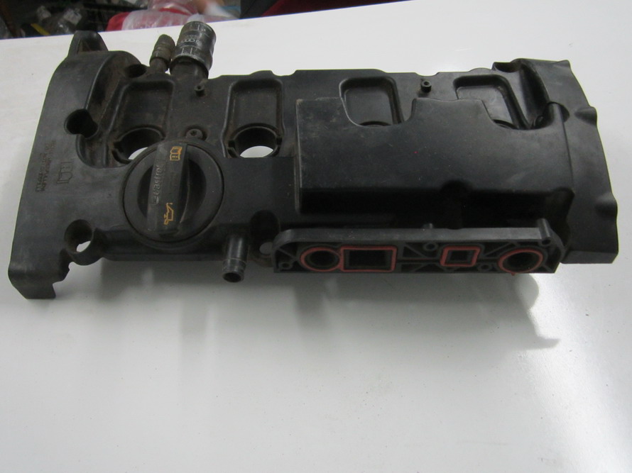 Valve Cover Kit For Audi A4 B7 Quattro 2.0T 06D103469N Reinforced Bolt Pattern Valve Cover Kit For Audi A4 B7 Quattro 2.0T 06D103469N Reinforced Bolt Pattern