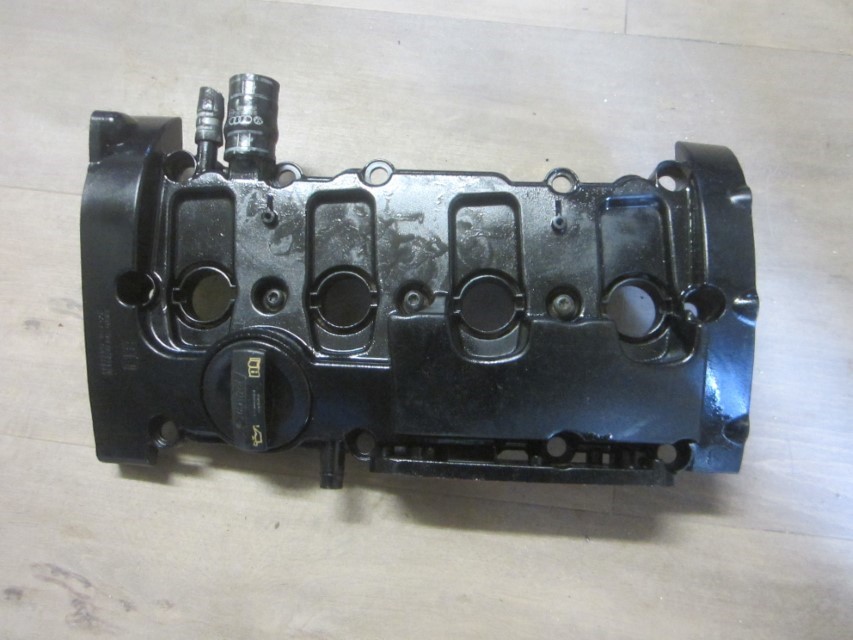 Upgraded Aluminum Valve Cover For 2005-2009 Audi A4 & A4 Quattro 2.0L – Replaces 06D103469N